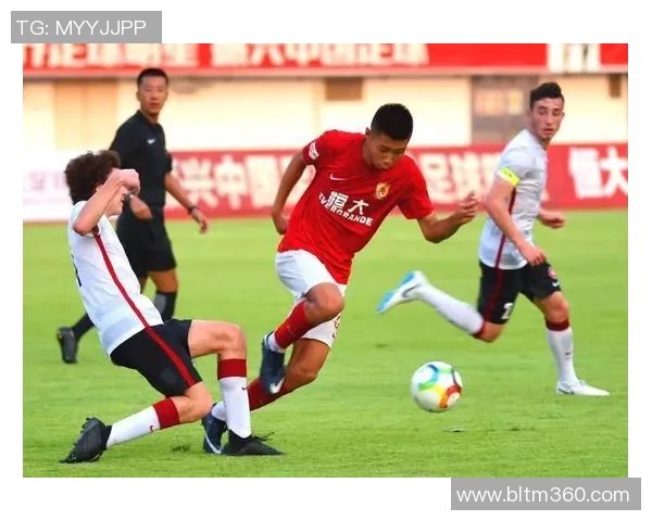 足球学校招生火爆，报名人数创历史新高